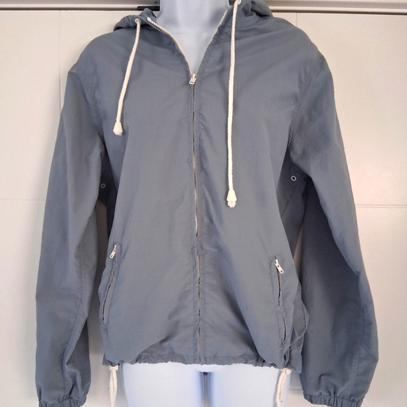Brandy Melville- J. Galt Shanghai/ Gray Hooded Zip-Up Jacket/ US S - Picture 3 of 13